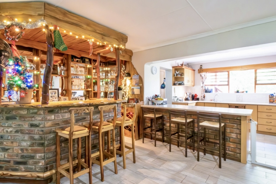 5 Bedroom Property for Sale in Fernridge Western Cape